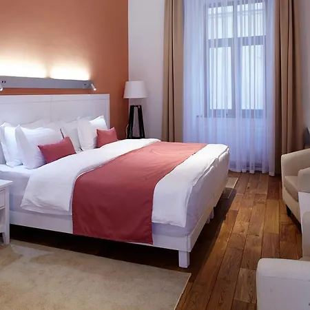 Rudolfo Hotel Leopoli