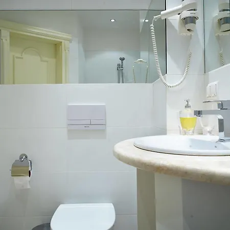 Hotel Rudolfo Leópolis