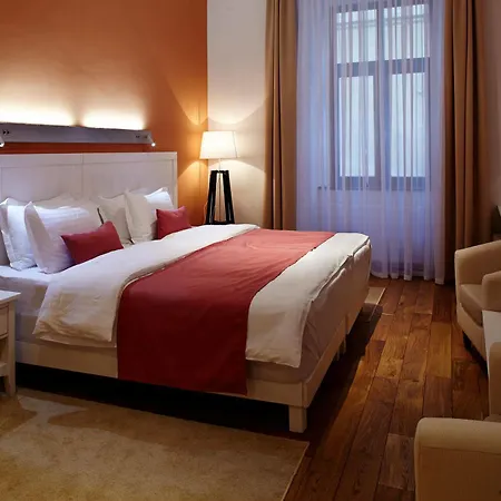 Rudolfo Hotel 4*