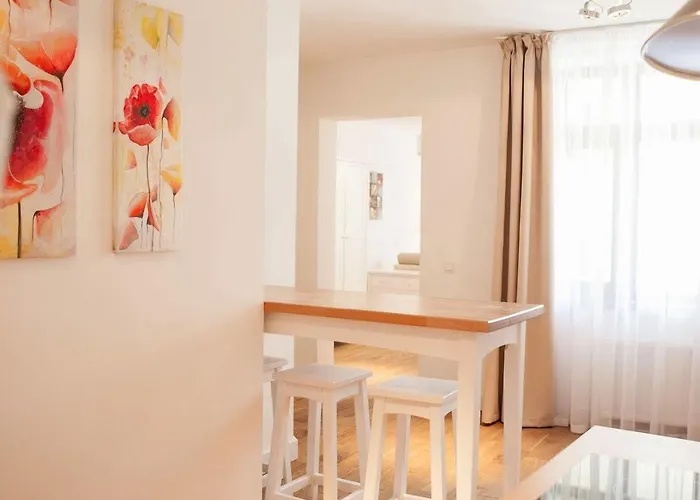 Rudolfo 4* Львів